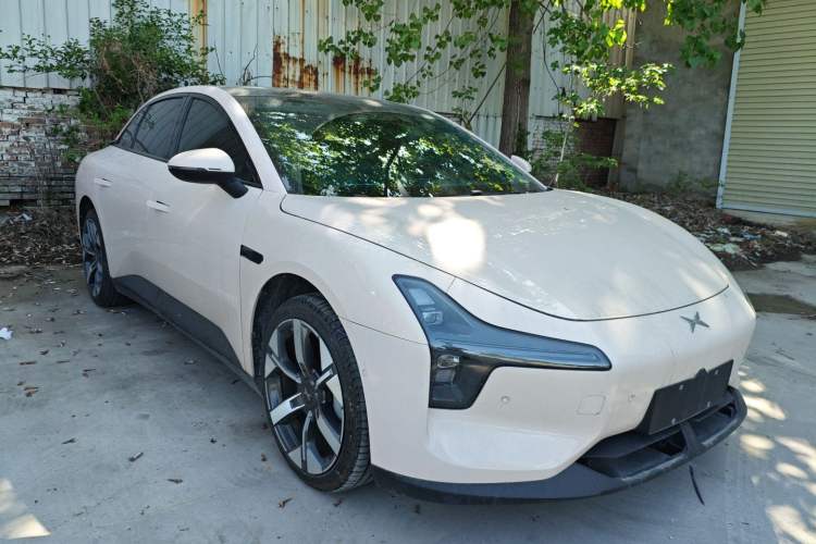 Used XPeng MONA M03 2024 620 with Ultra-Long Range Exterior 1