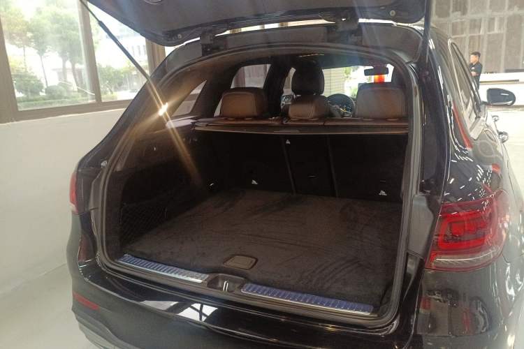 Used Mercedes-Benz GLC 2021 GLC 260 L 4MATIC Luxury Model Trunk