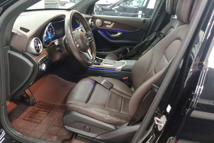 Used Mercedes-Benz GLC 2022 Refreshed GLC 300 L 4MATIC Dynamic Edition Prestige Version Left Front Seat