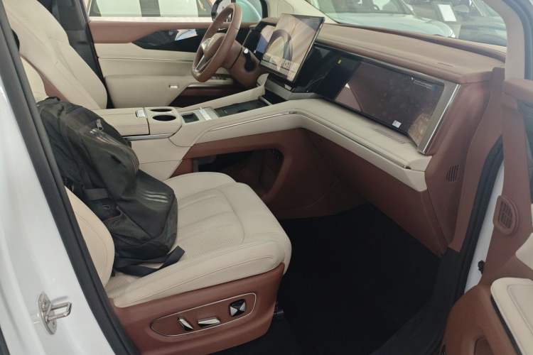 Used BYD Xia 2025 DM-i 1.5T 180km Excellence Model