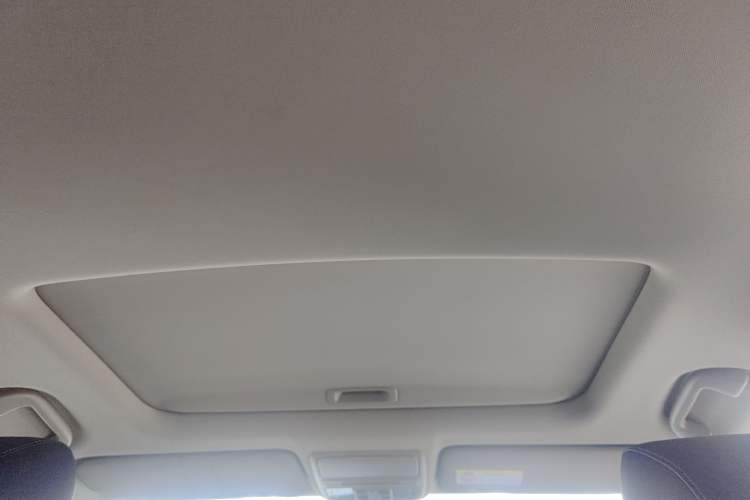 Used Honda CR-V 2017 240TURBO CVT 2WD Comfort Version Headliner