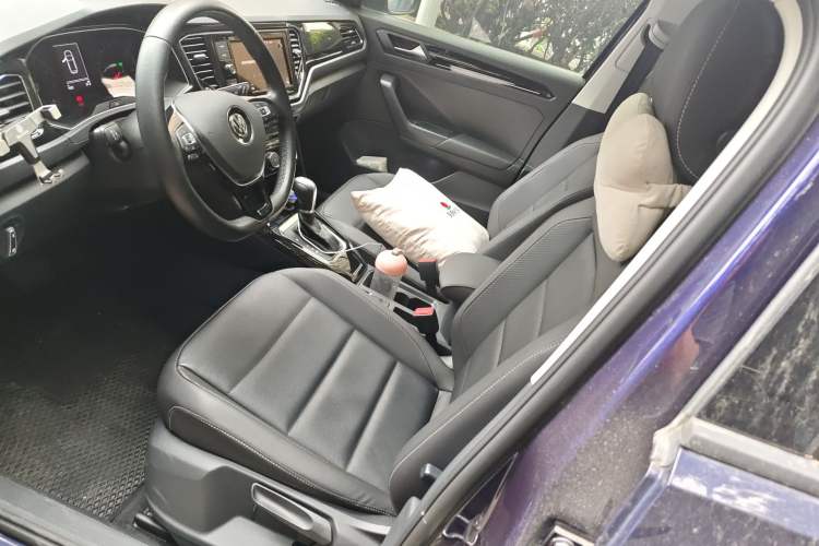 Used Volkswagen T-ROC 2019 280TSI DSG Two-Wheel Drive Comfort Version China VI Standard Left Front Seat