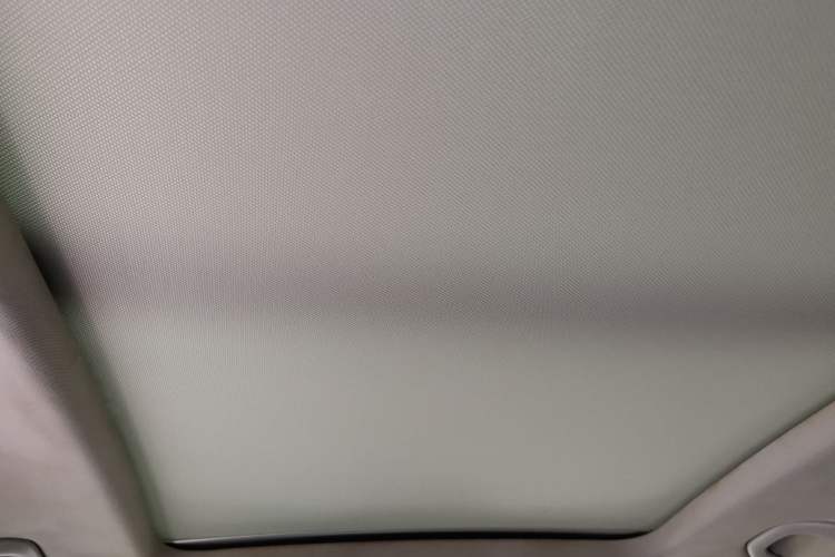 Used Volkswagen Tiguan 2015 1.8TSI Automatic All-Wheel-Drive Luxury Model Headliner