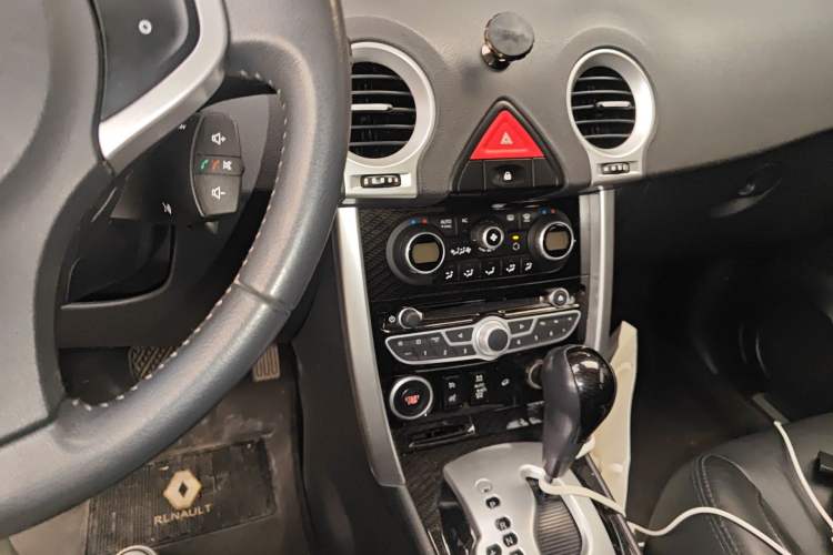 Used Renault Koleos 2012 2.5 4x4 Urban Edition