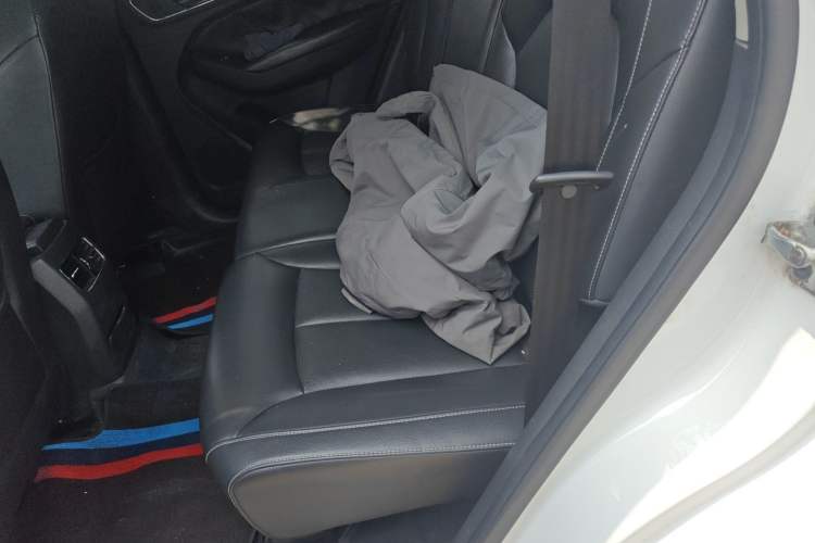 Used Roewe RX5 2016 20T Two-Wheel Drive Automatic Internet Smart Edition