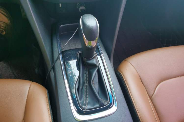 Used Chevrolet Cavalier 2016 1.5L Automatic Xinsong Edition Gear Lever