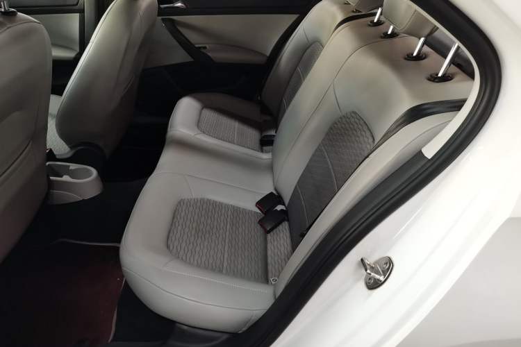 Used Skoda Rapid 2016 1.6L Manual Trend Edition
