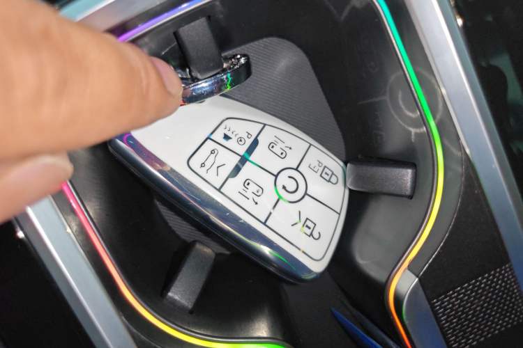 Used Buick GL8 New Energy 2025 Lu Shang Luxury Edition 7-Seater
