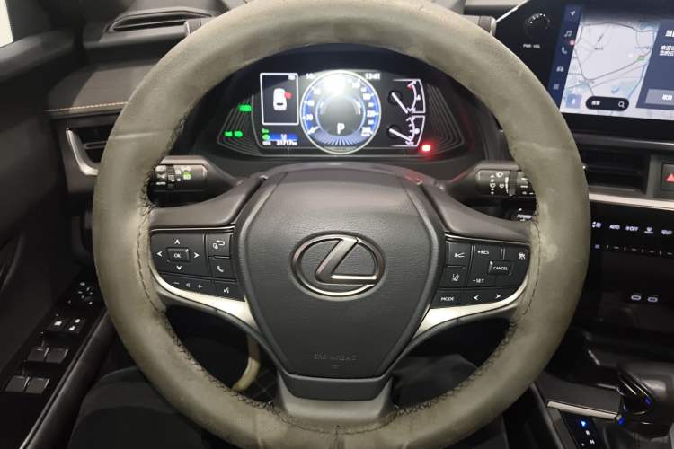 Used Lexus UX 2022 260h Explore-Edition Steering Wheel
