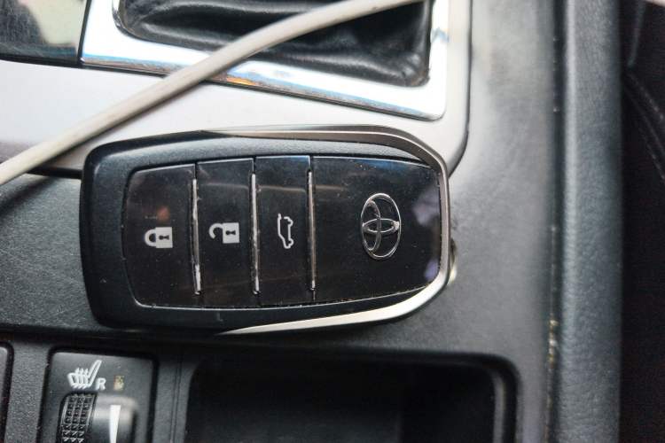 Used Toyota Prado 2016 2.7L Automatic Standard Edition Vehicle Key