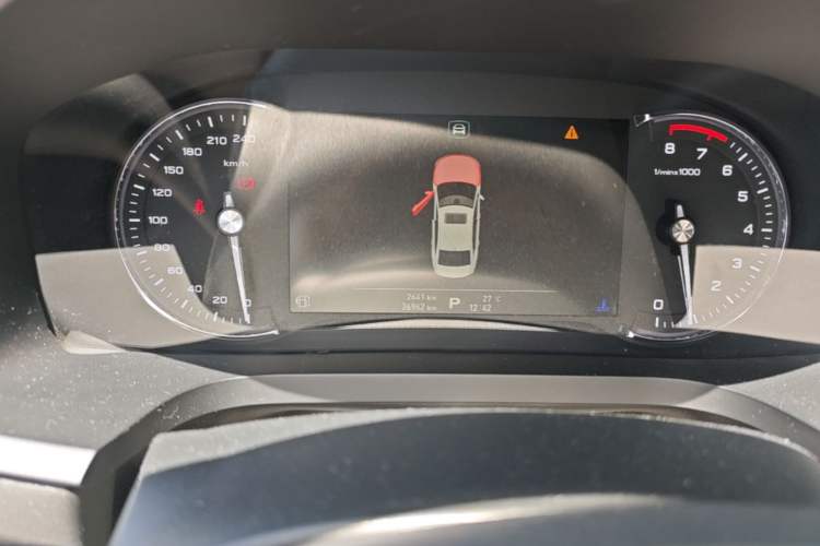 Used Roewe i6 2020 PLUS 1.6L CVT 4G Connected Glory Holographic Edition