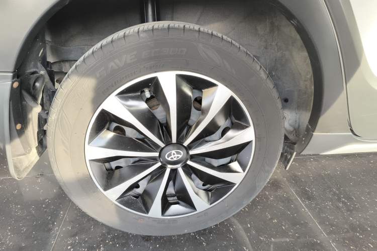 Used Toyota YARiS L Zhi Xuan 2020 X-Trail X 1.5L CVT Leading Edition Right Rear Wheel Hub