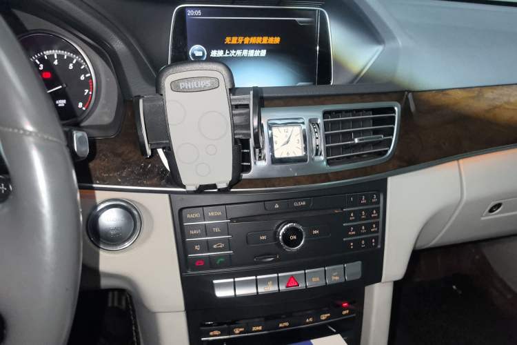 Used Mercedes-Benz E-Class 2015 Facelift E 200 L
