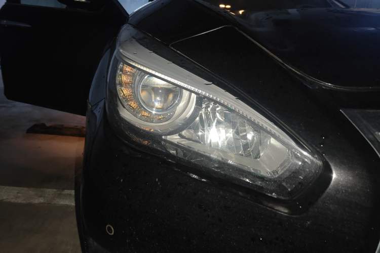 Used Infiniti Q70 2015 Q70L 2.5L Enjoyment Edition Right Front Headlight