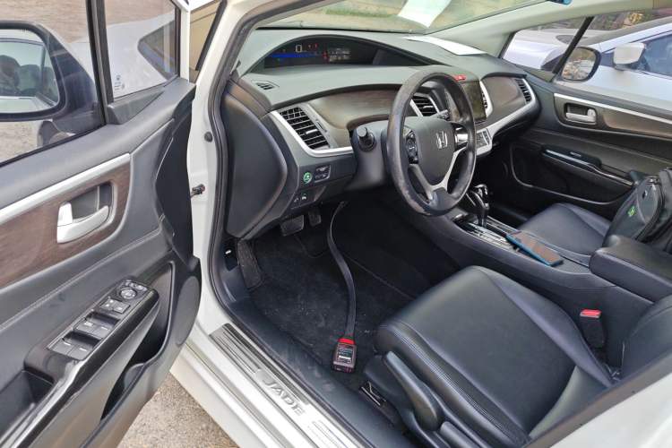 Used Honda Jade 2016 1.8L Automatic Comfort Version 5 Seats