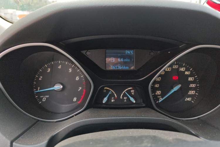 Used Ford Focus 2012 Hatchback 1.6L Manual Fashion Edition