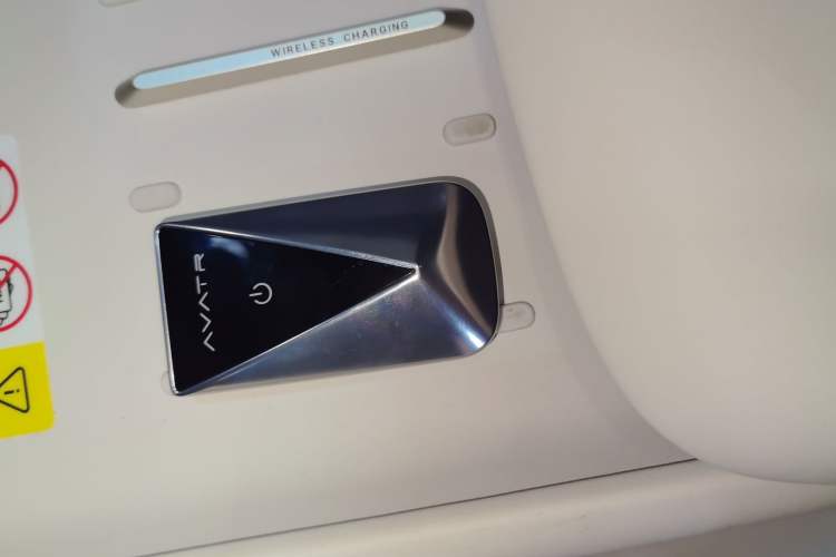 Used Avatr 06 2025 Pro Range-Extended Edition
