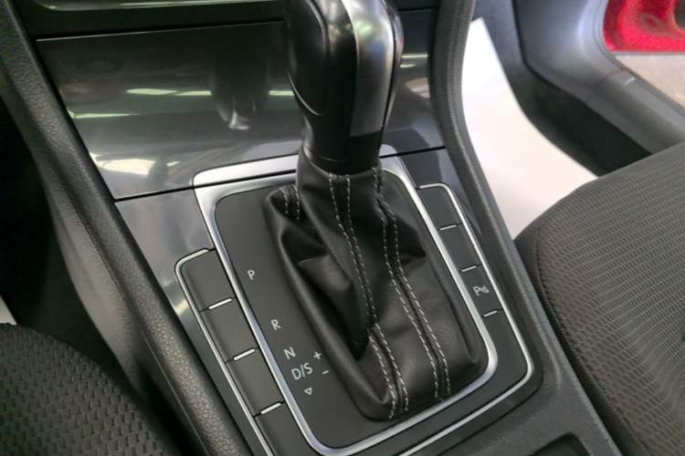 Used Volkswagen Golf 2017 230TSI Automatic Comfort Edition – Celebrating Milestone of One Million Units
