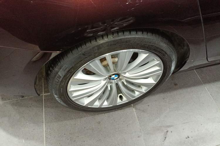 Used BMW 5 Series GT 2014 535i Luxury Edition