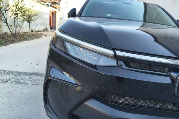 Used Honda Breeze 2023 240TURBO Two-Wheel-Drive Luxury Edition 5 Seats Right Front Headlight