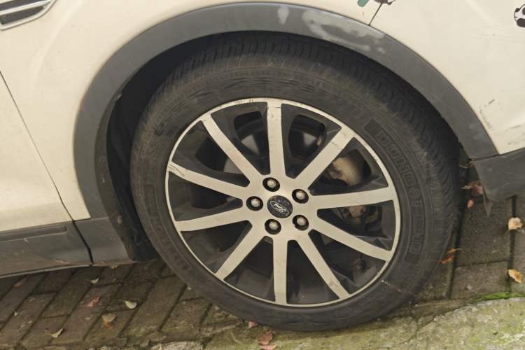 Used Ford Kuga 2013 1.6L GTDi Two-Wheel-Drive Trend Model