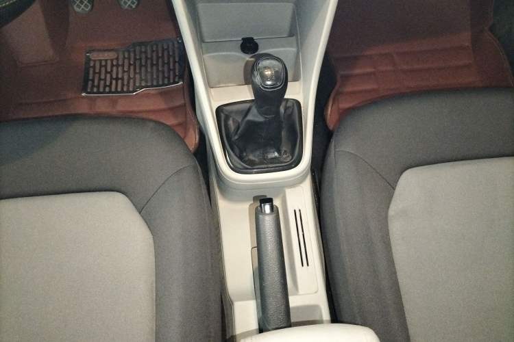 Used Skoda Rapid 2013 1.4L Manual Enjoyment Model
