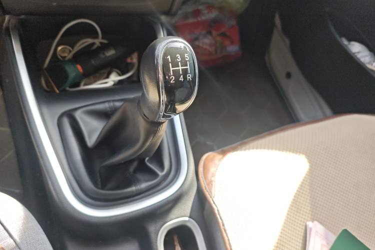 Used Jinbei Gold Hiace M Classic 2024 1.5L Engineering Lion Passenger Vehicle 6 Seats Gear Lever