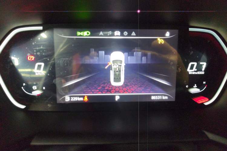 Used MG 5 2022 300TGI DCT Chao Yue Luxury Edition
