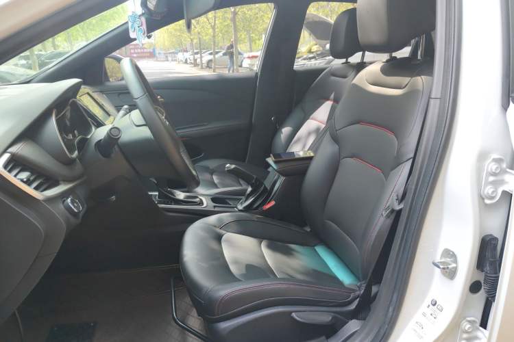 Used Chevrolet Monza 2019 RS 330T Automatic Comfort Edition China VI Standard Left Front Seat