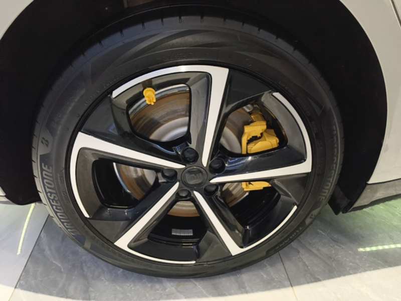 Used Xiaomi Auto SU7 2024 Four-Wheel Drive Ultra-Long Range Advanced Intelligent Driving Max Edition — 25