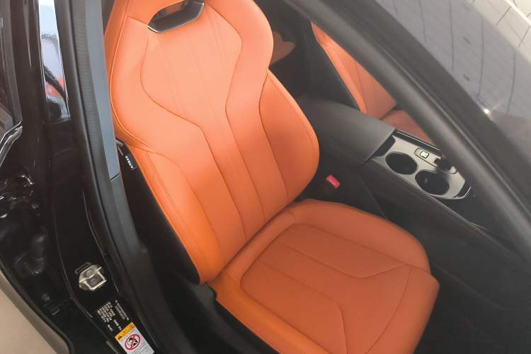 Used CHANGAN UNI-V 2025 Model Third-Generation 2.0T Dynamic Edition
