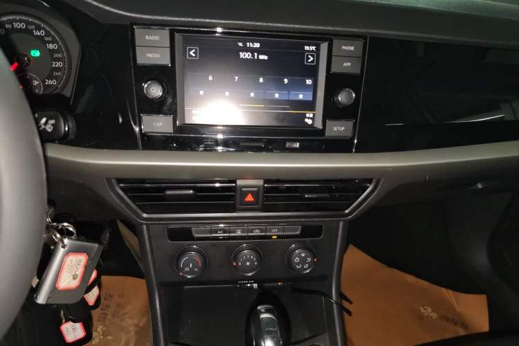 Used Volkswagen Lavida 2019 1.5L Automatic Comfort Edition China VI Standard