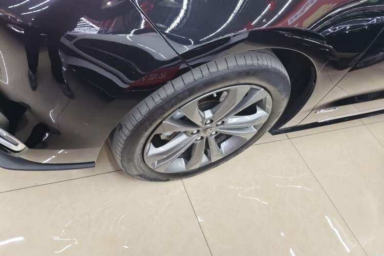 Used Toyota Sienna 2023 2.5L Hybrid Platinum Edition