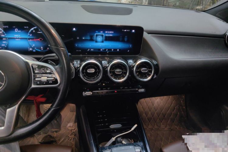 Used Mercedes-Benz B-Class 2020 B 180 Audio And AC Panel