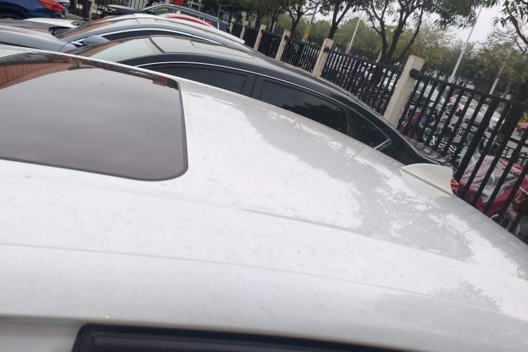 Used Peugeot 308 2019 1.6L Automatic Luxury Version China V Standard Roof