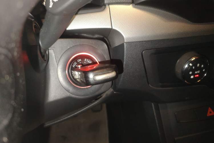 Used Roewe 350 2013 350C 1.5L Automatic Xunyue Edition Vehicle Key