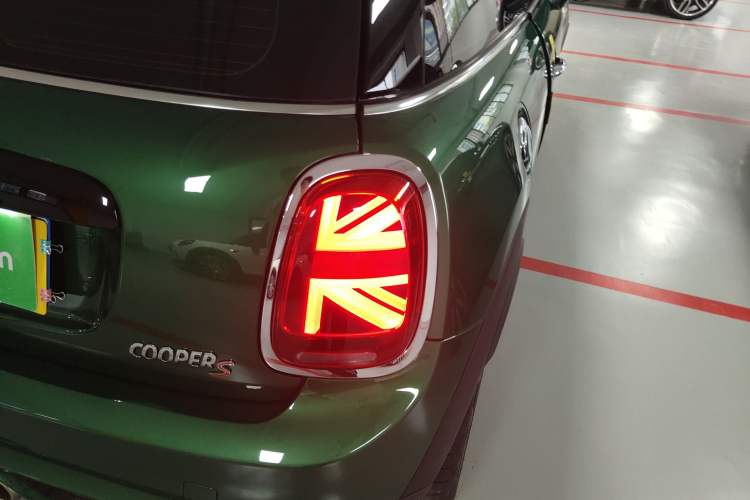 Used MINI MINI 2021 2.0T COOPER S Classic Edition