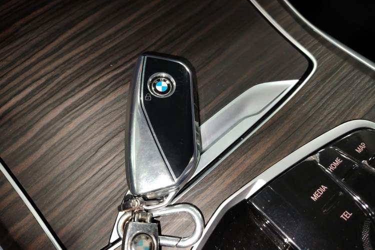 Used BMW X7 2023 xDrive40i Luxury Package with Leading Features Interior 1