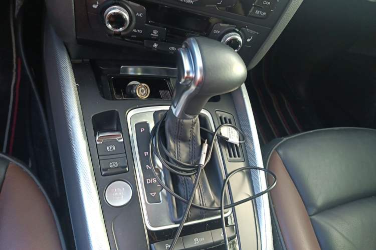 Used Audi Q5 2018 Collector's Edition 40 TFSI Technology Model