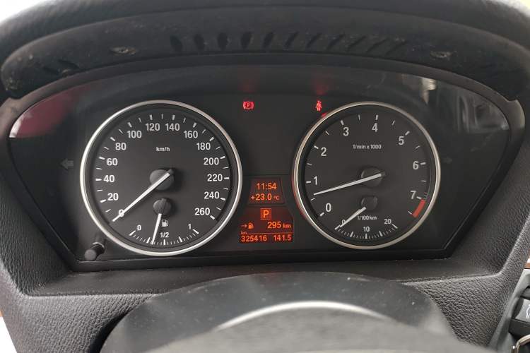 Used BMW X5 2011 xDrive35i Luxury Model
