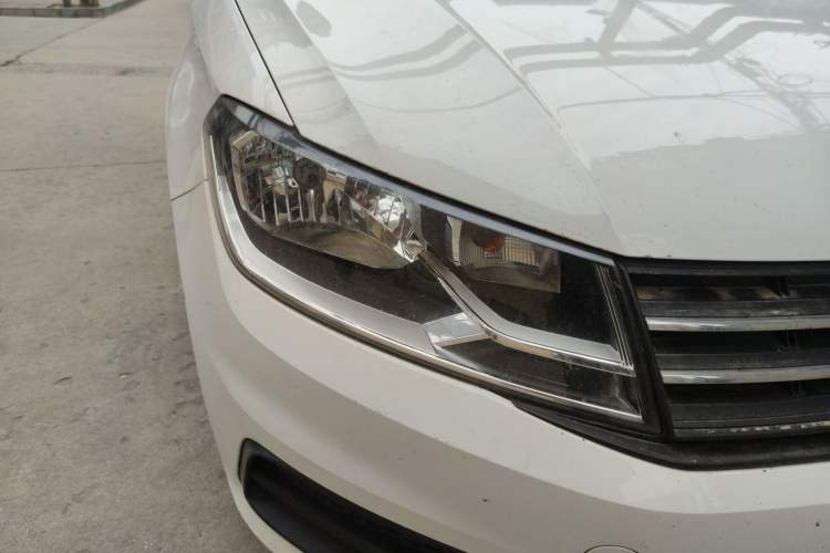 Used Volkswagen Santana 2016 1.6L Manual Fashion Edition