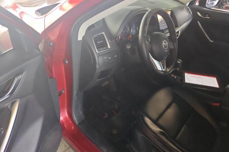 Used Mazda CX-5 2015 2.0L Automatic Two-Wheel Drive Urban Version Driver Seat