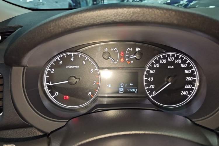 Used Nissan Tiida 2016 1.6L CVT Cool Dynamic Edition Instrument Cluster