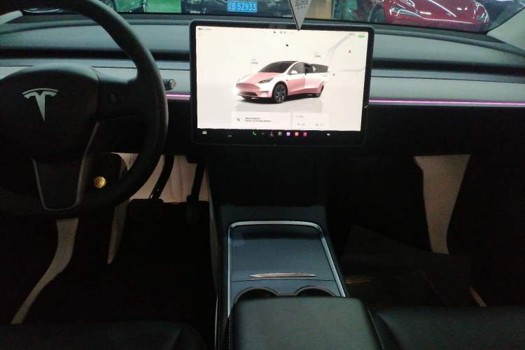 Used Tesla Model Y 2023 Long-Range All-Wheel-Drive Version
