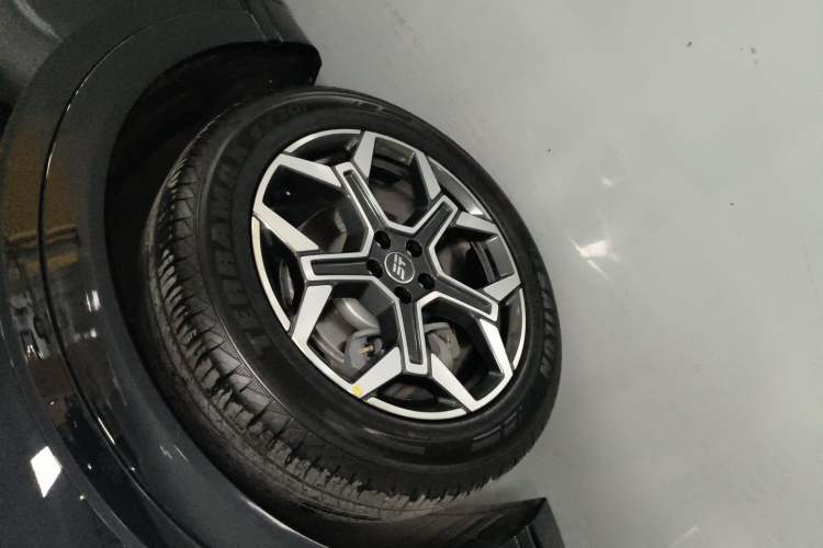 Used JETOUR Shanhai L7 Plus 2025 Model 220km Flagship 7-seater Left Front Wheel Hub