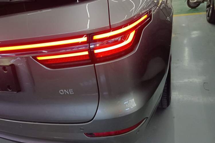 Used Li Auto ONE 2020 Extended-Range 6-Seater Version Exterior 3