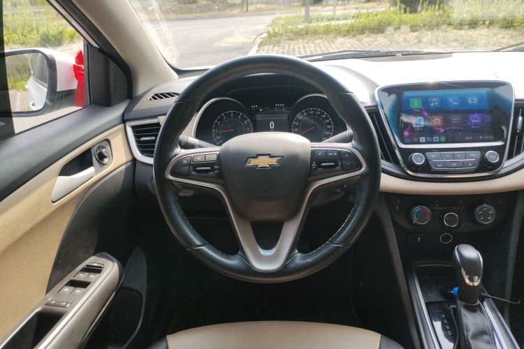 Used Chevrolet Monza 2022 320 Automatic Enjoyment Sunroof Version Steering Wheel