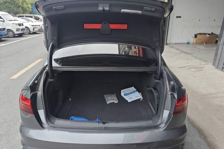 Used Audi A4L 2022 40 TFSI Stylish and Elegant Edition Trunk