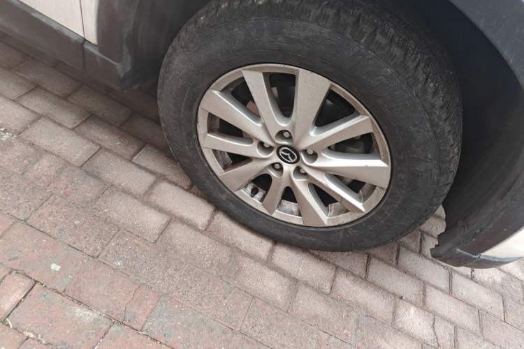 Used Mazda CX-5 2013 2.0L Manual Two-Wheel Drive Comfort Version Right Front Wheel Hub