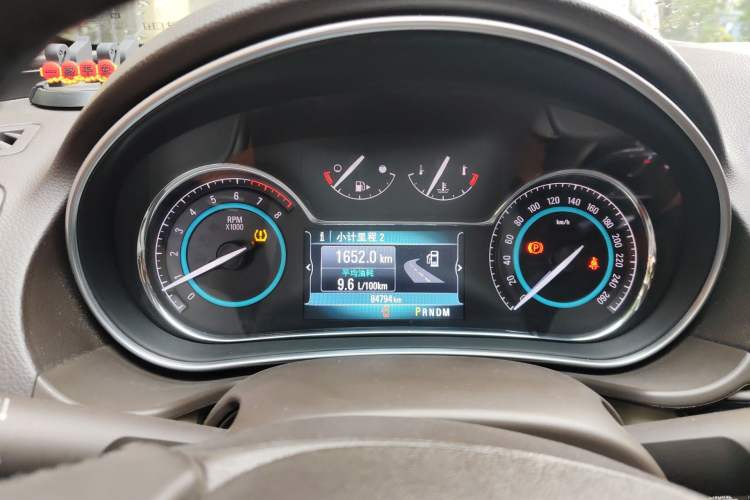 Used Buick Regal 2015 2.0L Elite Fashion Edition Instrument Cluster
